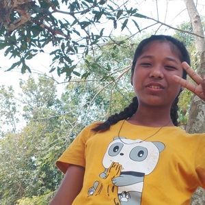 Meet your Posher, Salme sangma